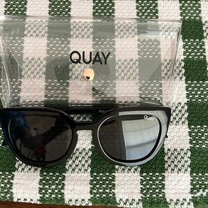 QUAY Polarized NOOSA sunglasses NEW! Case included